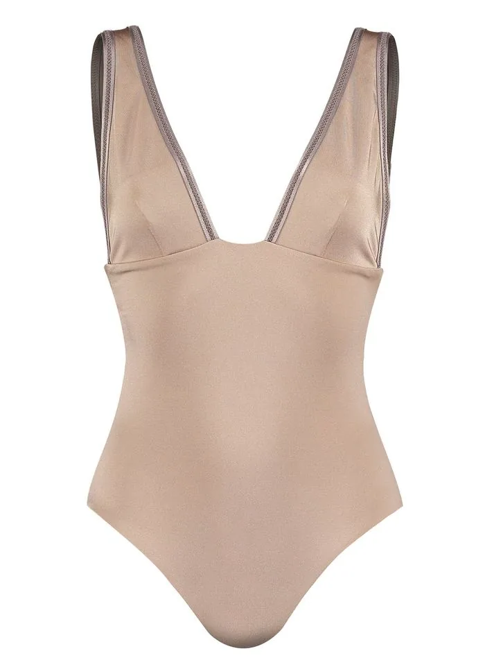 Angela – Toffee Front