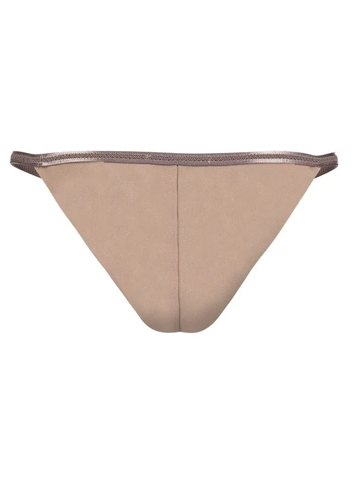 Lucy – Toffee Back